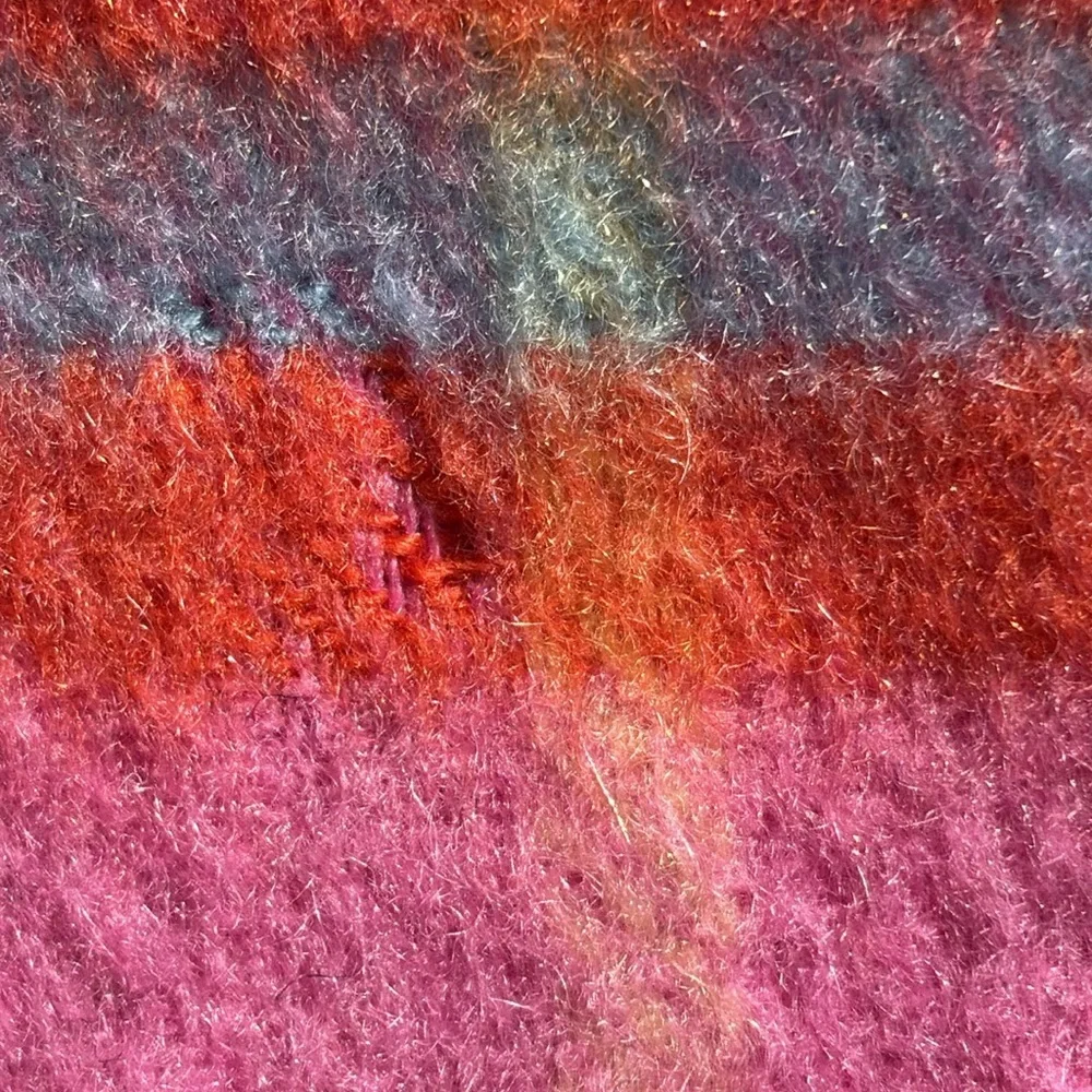 Authentic Burberry Cashmere Scarf - Picture 6 of 6